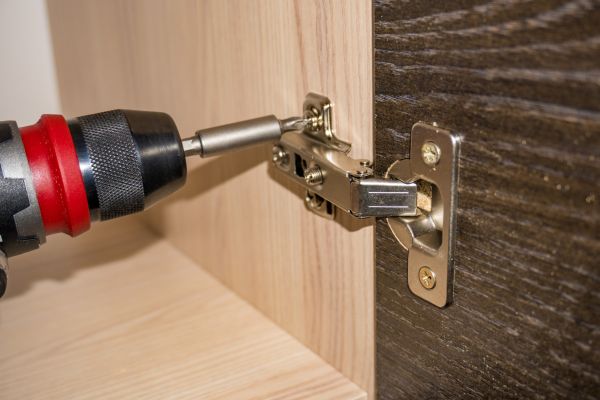 Cabinet Hinge Replacement in Lewisville